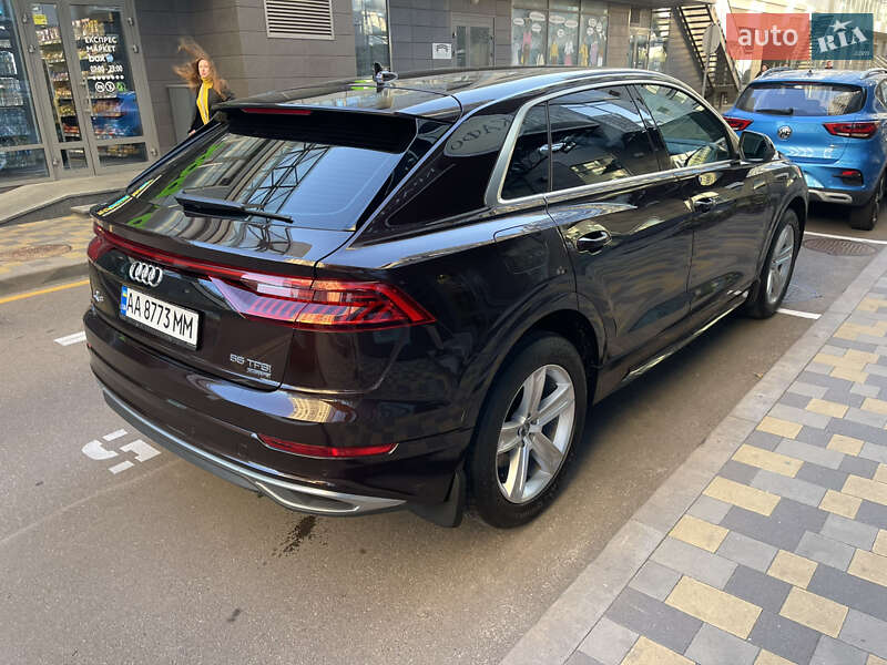Внедорожник / Кроссовер Audi Q8 2019 в Киеве