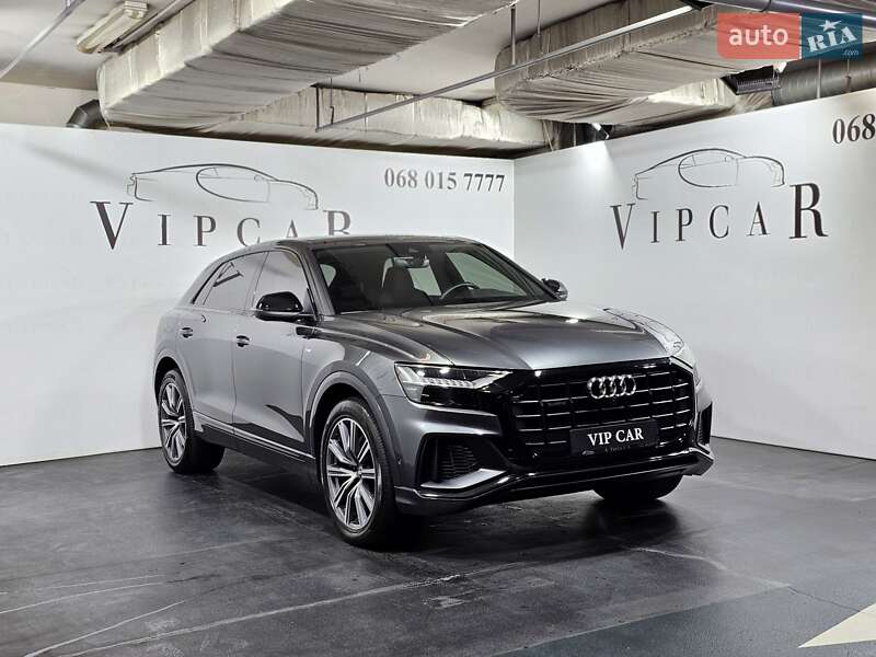 Внедорожник / Кроссовер Audi Q8 2018 в Киеве