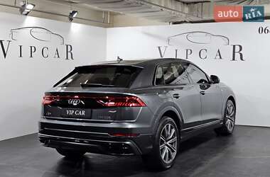 Позашляховик / Кросовер Audi Q8 2018 в 