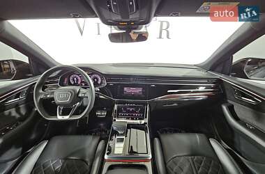 Позашляховик / Кросовер Audi Q8 2018 в 