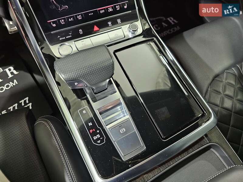 Внедорожник / Кроссовер Audi Q8 2018 в Киеве