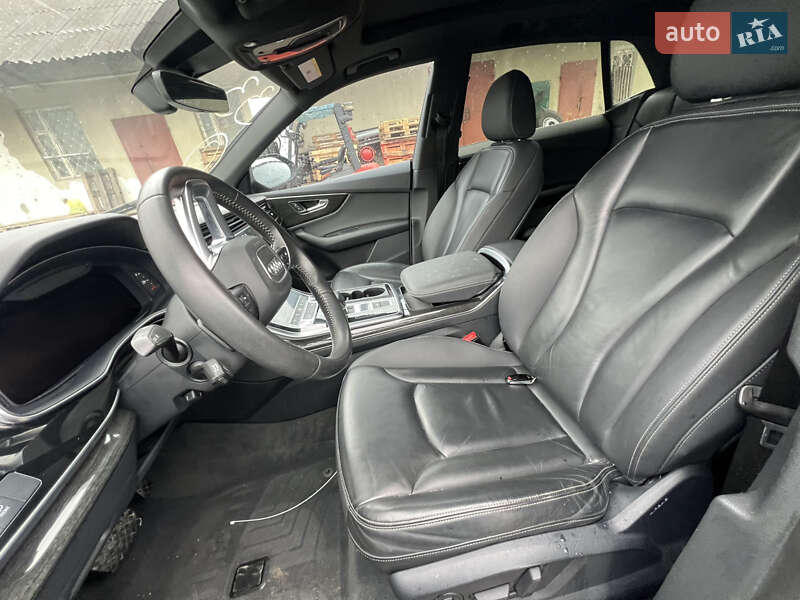 Позашляховик / Кросовер Audi Q8 2019 в Стрию