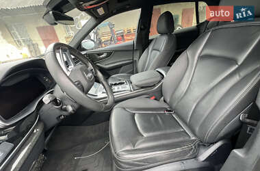 Внедорожник / Кроссовер Audi Q8 2019 в 