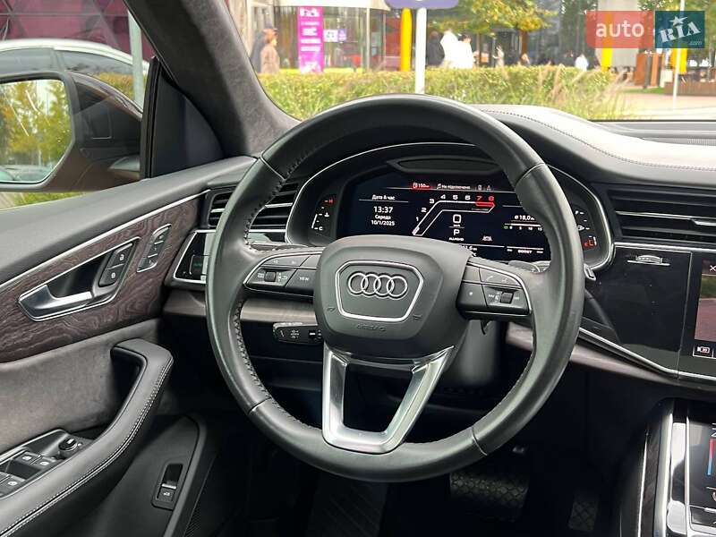 Внедорожник / Кроссовер Audi Q8 2018 в Киеве
