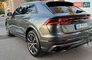 Позашляховик / Кросовер Audi Q8 2021 в 
