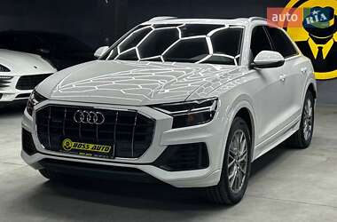 Внедорожник / Кроссовер Audi Q8 2018 в 