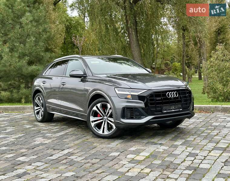 Внедорожник / Кроссовер Audi Q8 2019 в Киеве