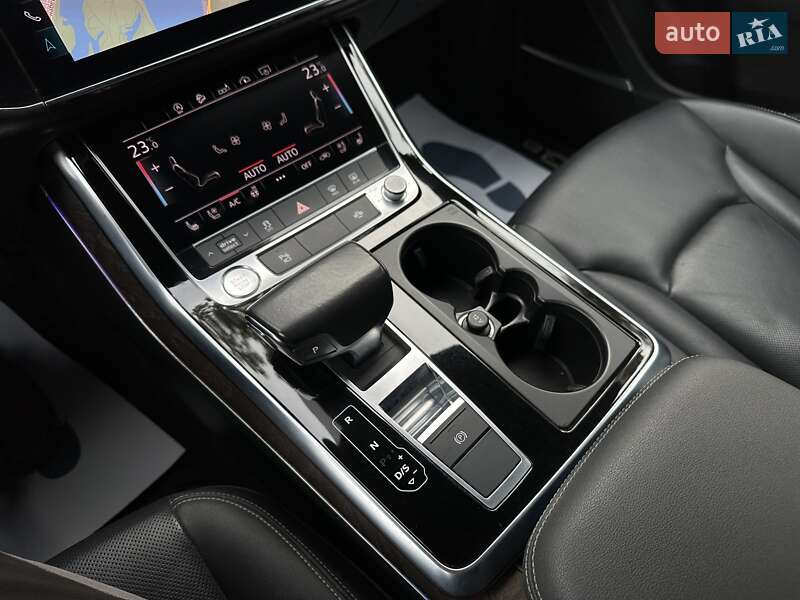 Внедорожник / Кроссовер Audi Q8 2019 в Киеве