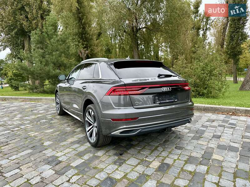 Внедорожник / Кроссовер Audi Q8 2019 в Киеве