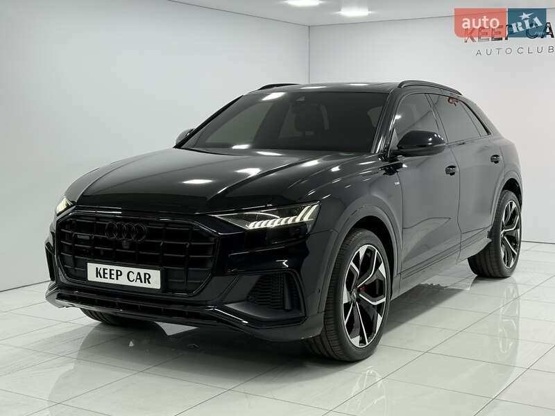 Внедорожник / Кроссовер Audi Q8 2021 в Одессе