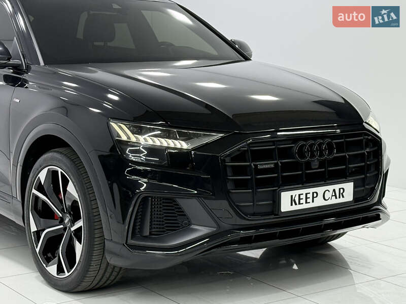 Внедорожник / Кроссовер Audi Q8 2021 в Одессе