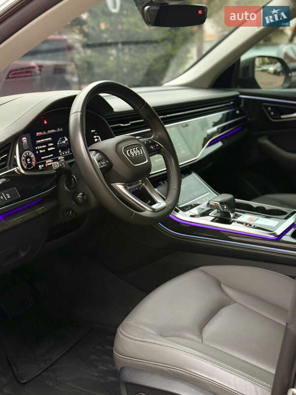 Позашляховик / Кросовер Audi Q8 2019 в Києві