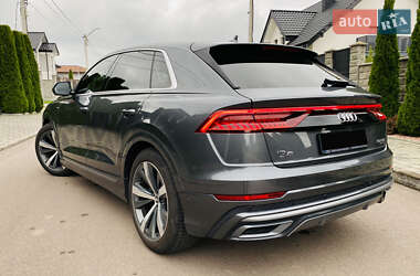 Внедорожник / Кроссовер Audi Q8 2019 в 