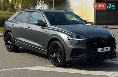 Внедорожник / Кроссовер Audi Q8 2018 в 