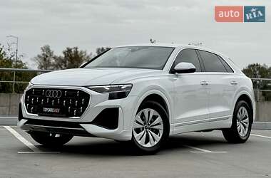 Внедорожник / Кроссовер Audi Q8 2025 в 