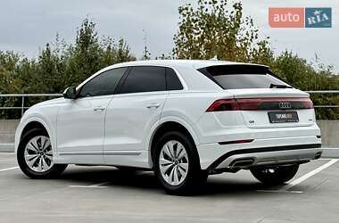 Внедорожник / Кроссовер Audi Q8 2025 в 