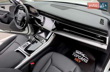 Внедорожник / Кроссовер Audi Q8 2025 в 