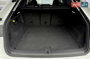 Внедорожник / Кроссовер Audi Q8 2025 в 