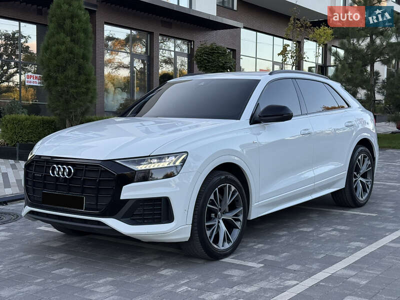 Внедорожник / Кроссовер Audi Q8 2019 в Ужгороде