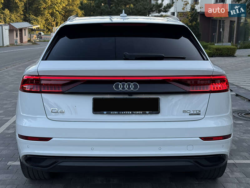 Внедорожник / Кроссовер Audi Q8 2019 в Ужгороде