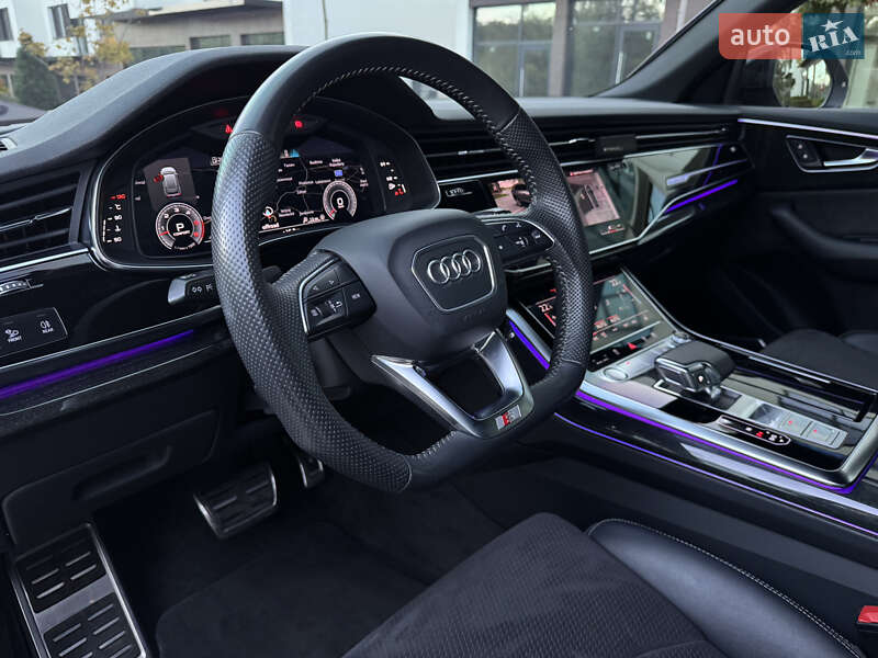 Внедорожник / Кроссовер Audi Q8 2019 в Ужгороде