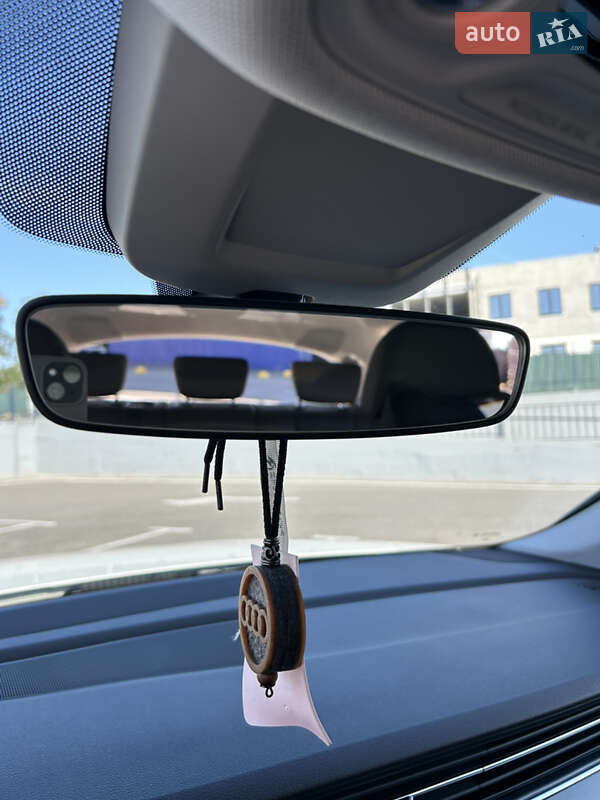 Внедорожник / Кроссовер Audi Q8 2019 в Полтаве