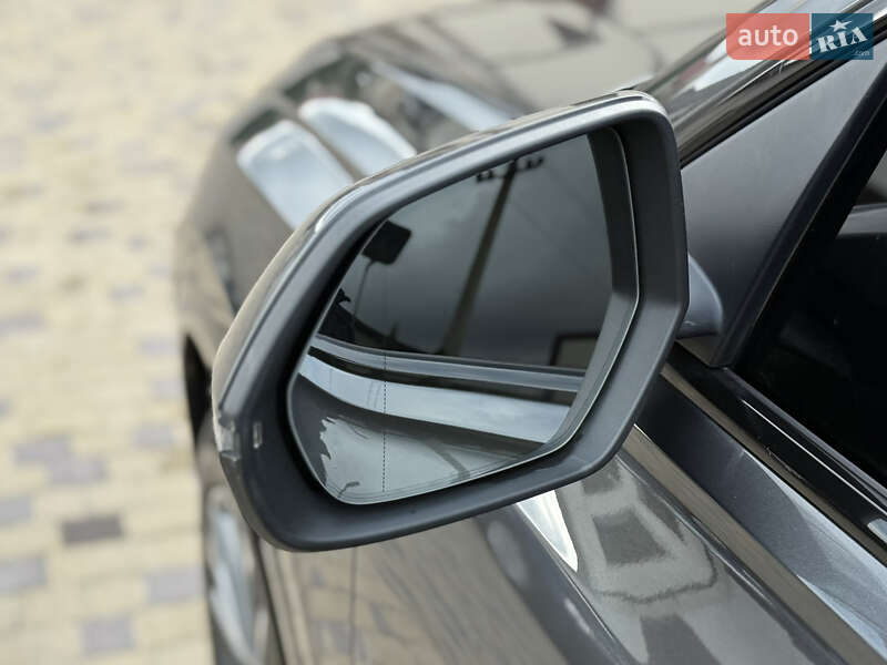 Внедорожник / Кроссовер Audi Q8 2020 в Тернополе