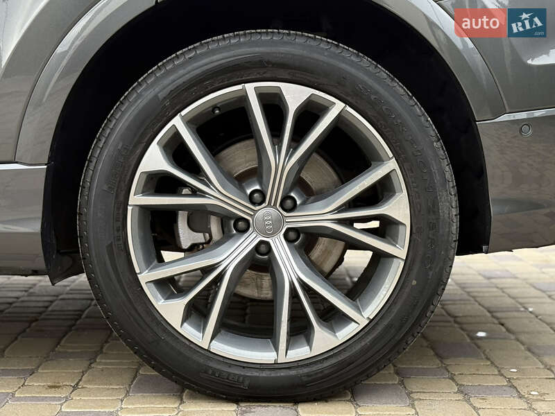 Внедорожник / Кроссовер Audi Q8 2020 в Тернополе