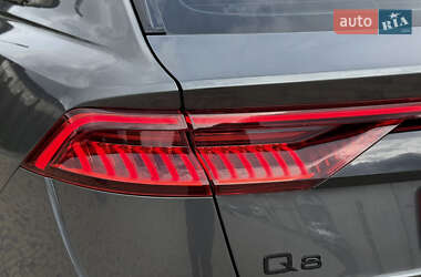 Внедорожник / Кроссовер Audi Q8 2020 в 