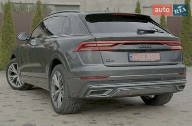 Внедорожник / Кроссовер Audi Q8 2020 в 