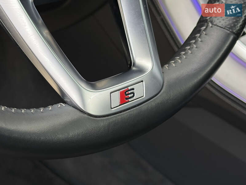 Внедорожник / Кроссовер Audi Q8 2020 в Тернополе