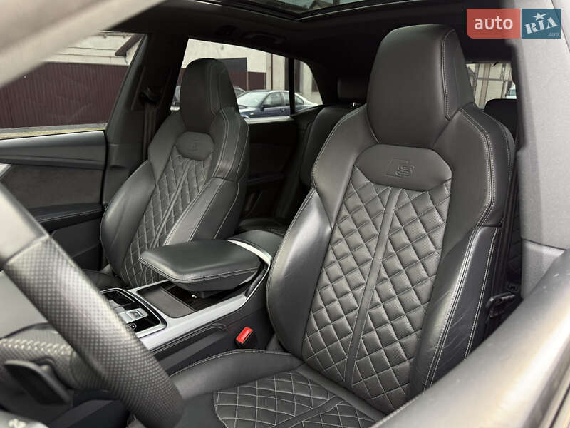 Внедорожник / Кроссовер Audi Q8 2020 в Тернополе