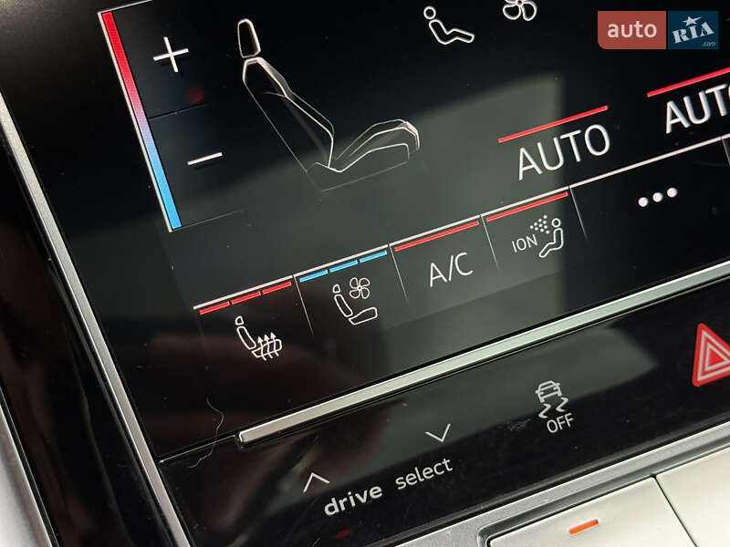 Внедорожник / Кроссовер Audi Q8 2020 в Тернополе