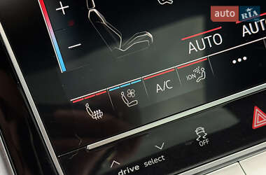 Внедорожник / Кроссовер Audi Q8 2020 в 