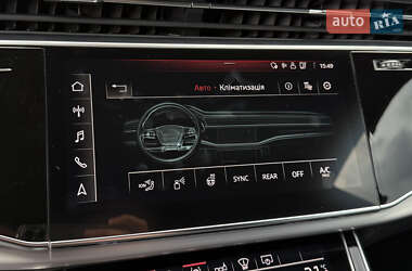 Внедорожник / Кроссовер Audi Q8 2020 в 