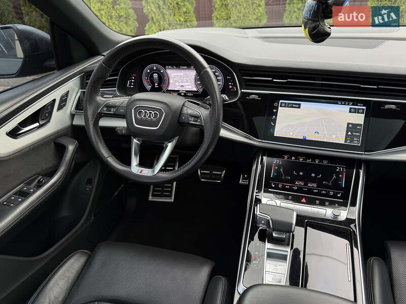 Внедорожник / Кроссовер Audi Q8 2020 в Тернополе