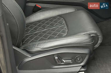 Внедорожник / Кроссовер Audi Q8 2020 в 