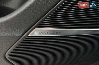 Внедорожник / Кроссовер Audi Q8 2025 в 