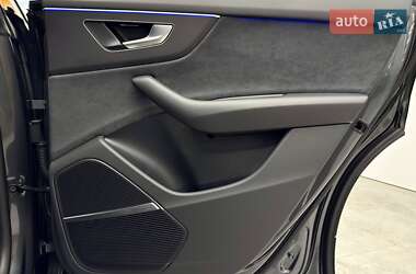 Внедорожник / Кроссовер Audi Q8 2025 в 
