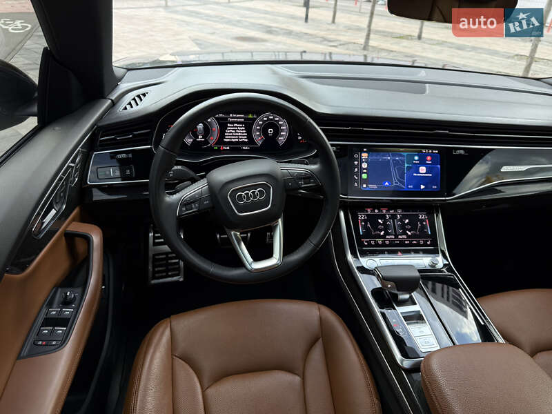 Внедорожник / Кроссовер Audi Q8 2019 в Киеве