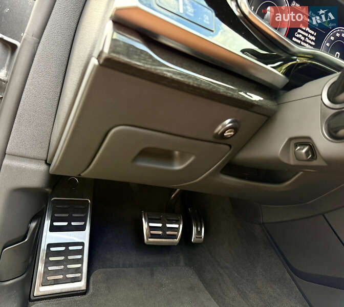 Внедорожник / Кроссовер Audi Q8 2019 в Киеве