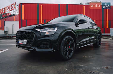 Внедорожник / Кроссовер Audi Q8 2018 в 