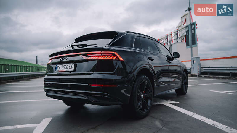 Внедорожник / Кроссовер Audi Q8 2018 в Киеве