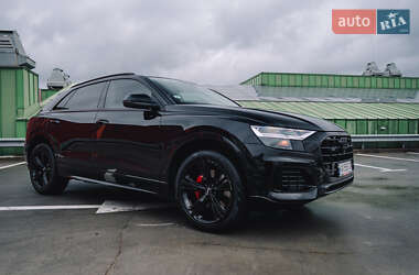 Внедорожник / Кроссовер Audi Q8 2018 в 