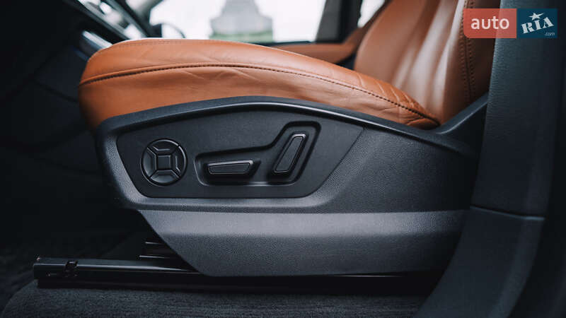 Внедорожник / Кроссовер Audi Q8 2018 в Киеве