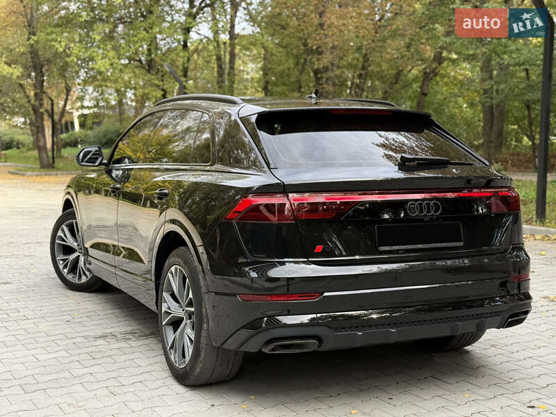 Позашляховик / Кросовер Audi Q8 2024 в Тернополі