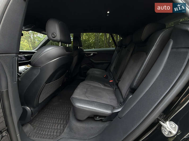 Позашляховик / Кросовер Audi Q8 2024 в Тернополі