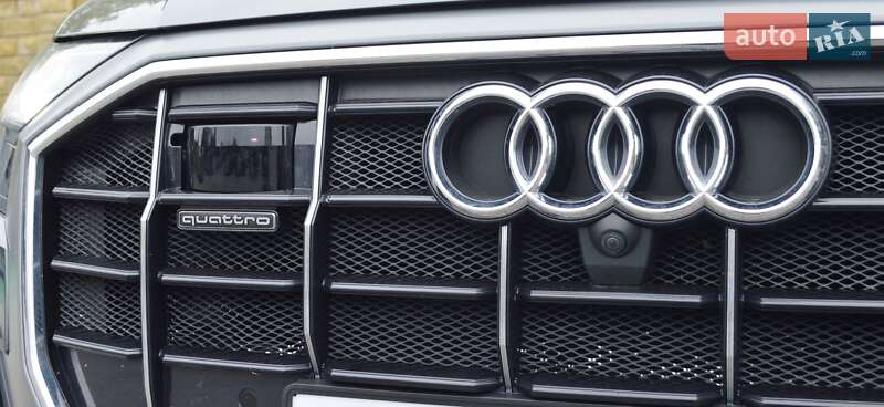 Позашляховик / Кросовер Audi Q8 2019 в Одесі