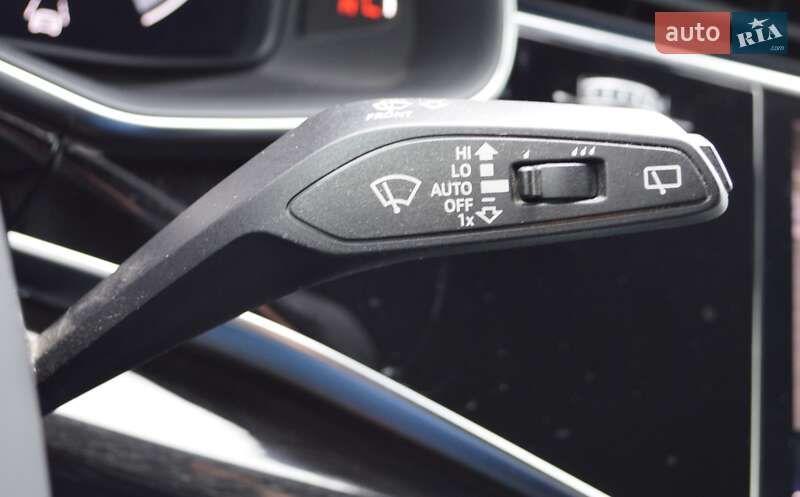 Позашляховик / Кросовер Audi Q8 2019 в Одесі