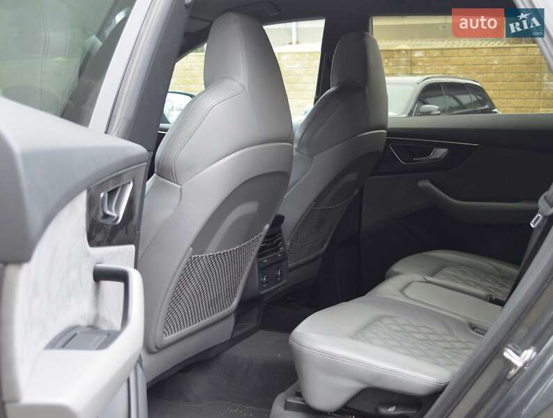 Позашляховик / Кросовер Audi Q8 2019 в Одесі